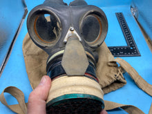 Load image into Gallery viewer, Original WW2 British Home Front ARP Warden&#39;s Gas Mask in Issue Bag
