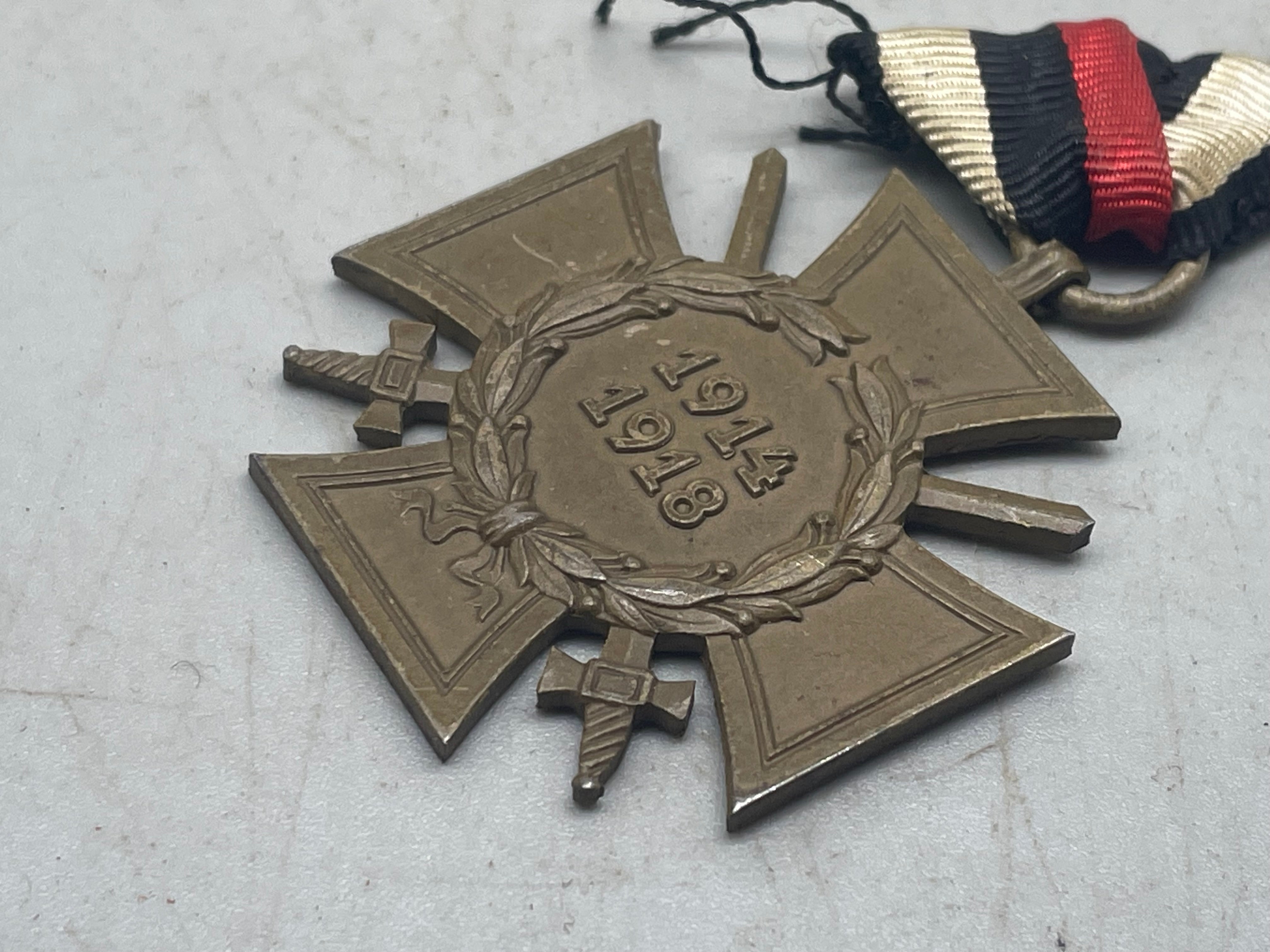 Original WW1 Combatants / Hindenburg Cross 1914 - 1918 - The Militaria Shop