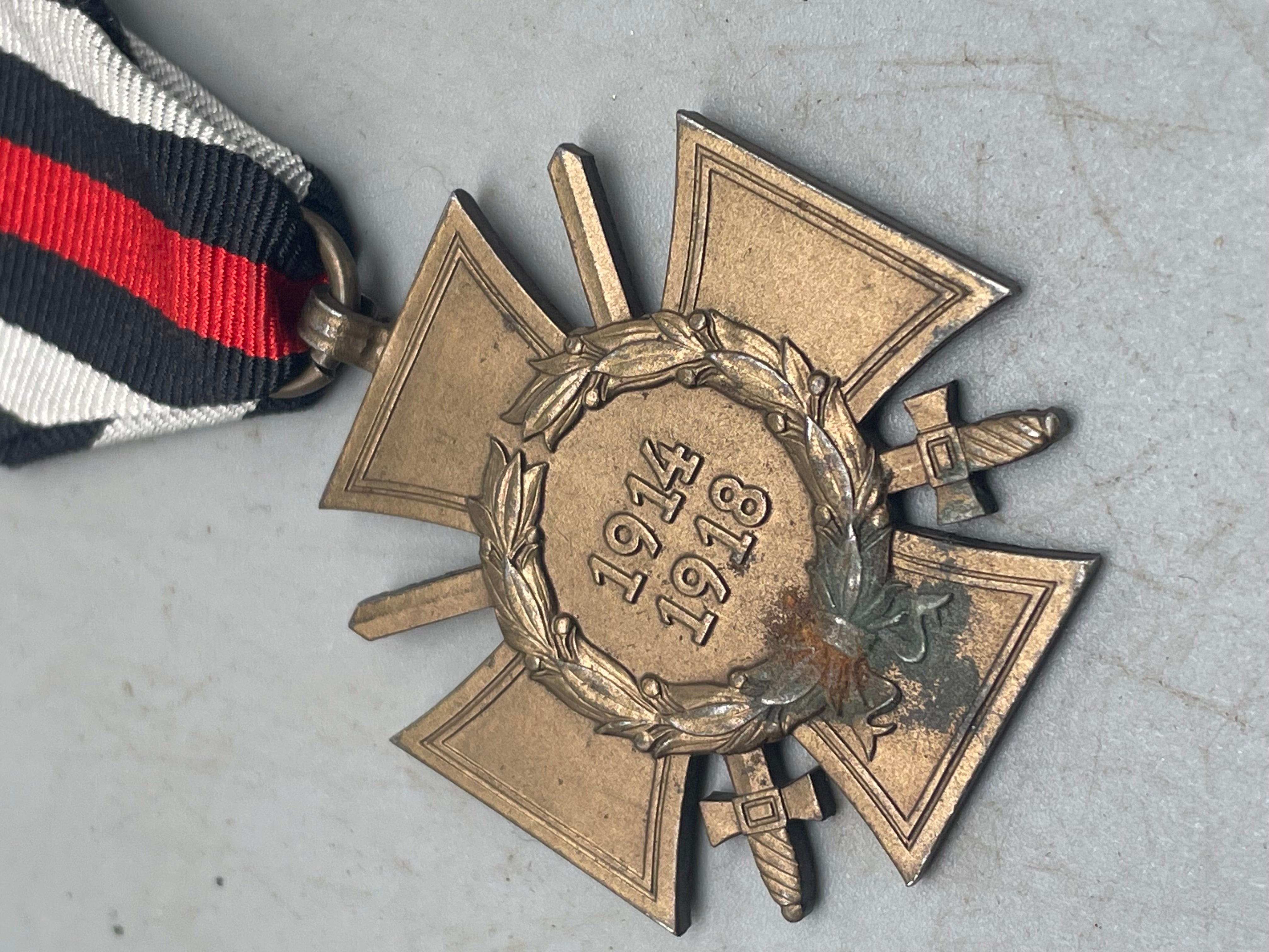 Original WW1 Combatants / Hindenburg Cross 1914 - 1918 - The Militaria Shop