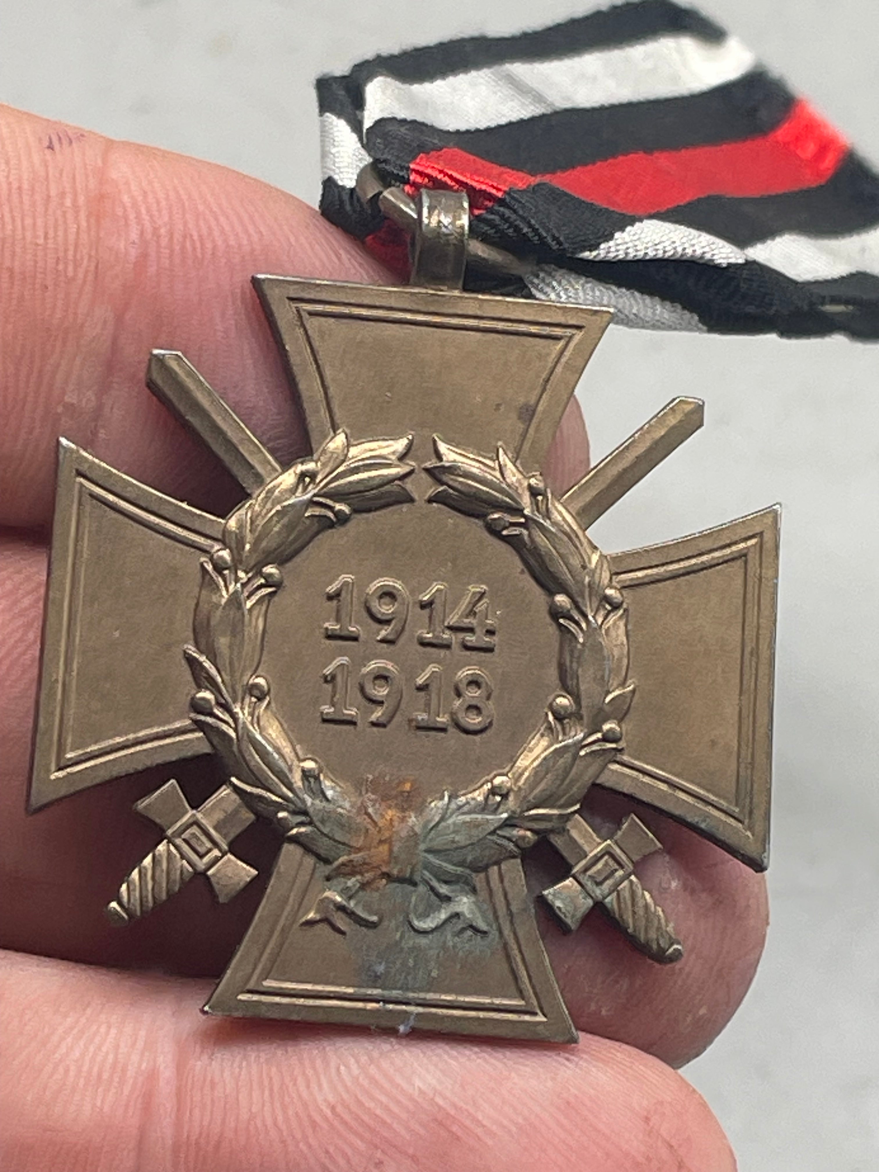Original WW1 Combatants / Hindenburg Cross 1914 - 1918 - The Militaria Shop
