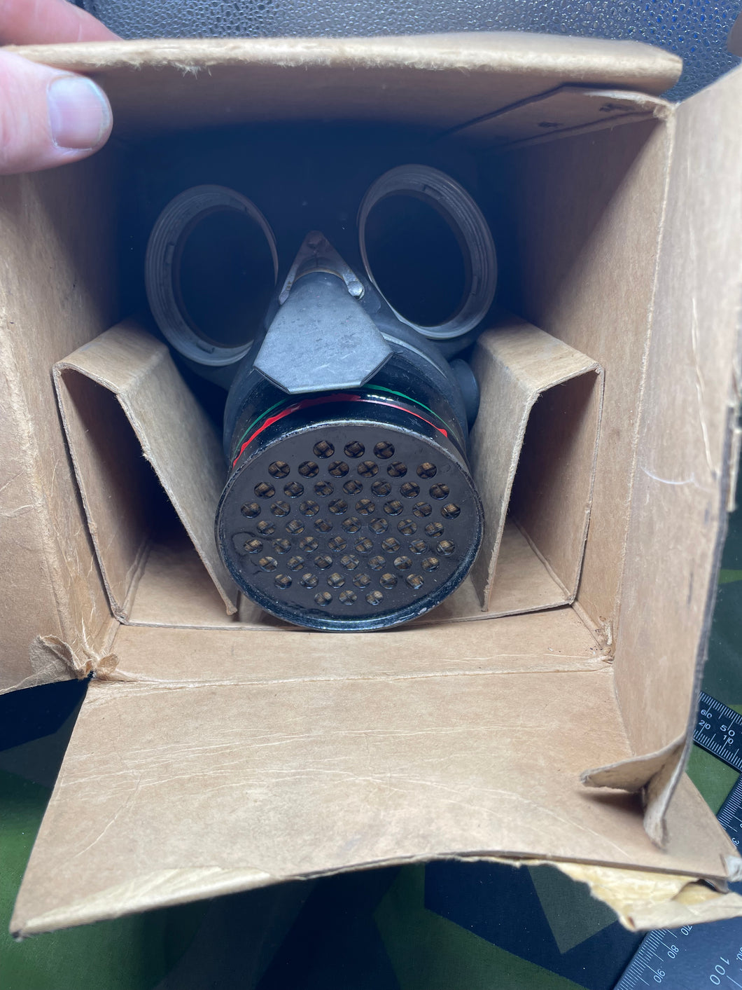 Original WW2 British Home Front ARP Warden's Gas Mask in Original Issue Box