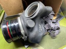 Charger l&#39;image dans la galerie, Original WW2 British Home Front ARP Warden&#39;s Gas Mask in Original Issue Box
