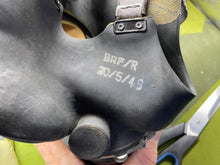 Charger l&#39;image dans la galerie, Original WW2 British Home Front ARP Warden&#39;s Gas Mask in Original Issue Box
