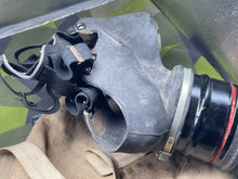 Charger l&#39;image dans la galerie, Original WW2 British Home Front ARP Warden&#39;s Gas Mask in Original Issue Bag
