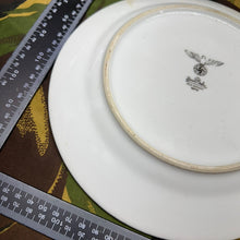 Load image into Gallery viewer, Original WW2 German Army Heer Porcelain Dinner Plate - 1940 Dated

