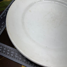 Load image into Gallery viewer, Original WW2 German Army Heer Porcelain Dinner Plate - 1940 Dated
