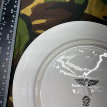 Load image into Gallery viewer, Original WW2 German Army Heer Porcelain Dinner Plate - 1939 Dated
