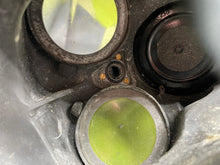 Charger l&#39;image dans la galerie, WW2 British Home Front Warden&#39;s Gas Mask
