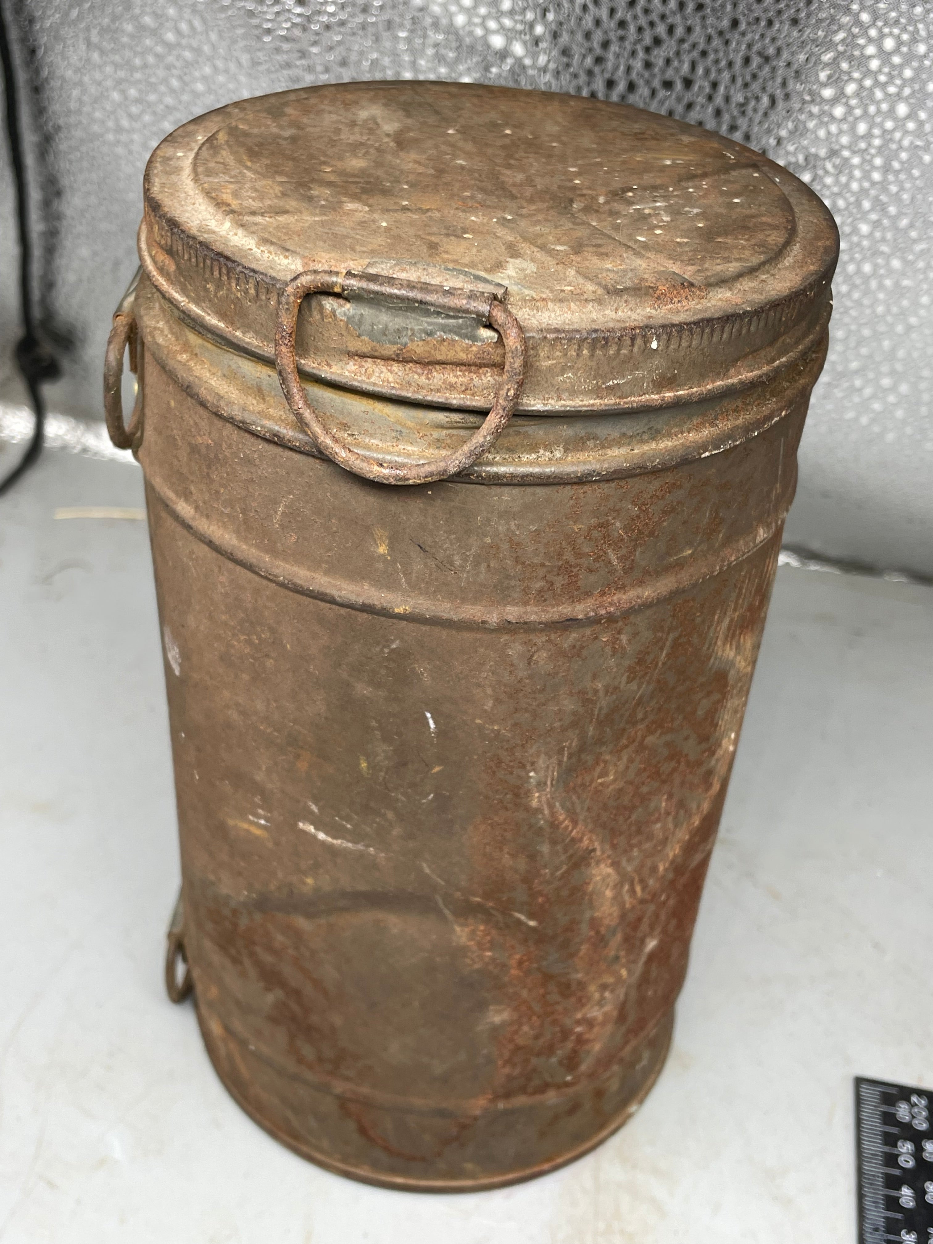 Original WW2 British Private Purchase Home Front Gas Mask Tin (empty) - The Militaria Shop
