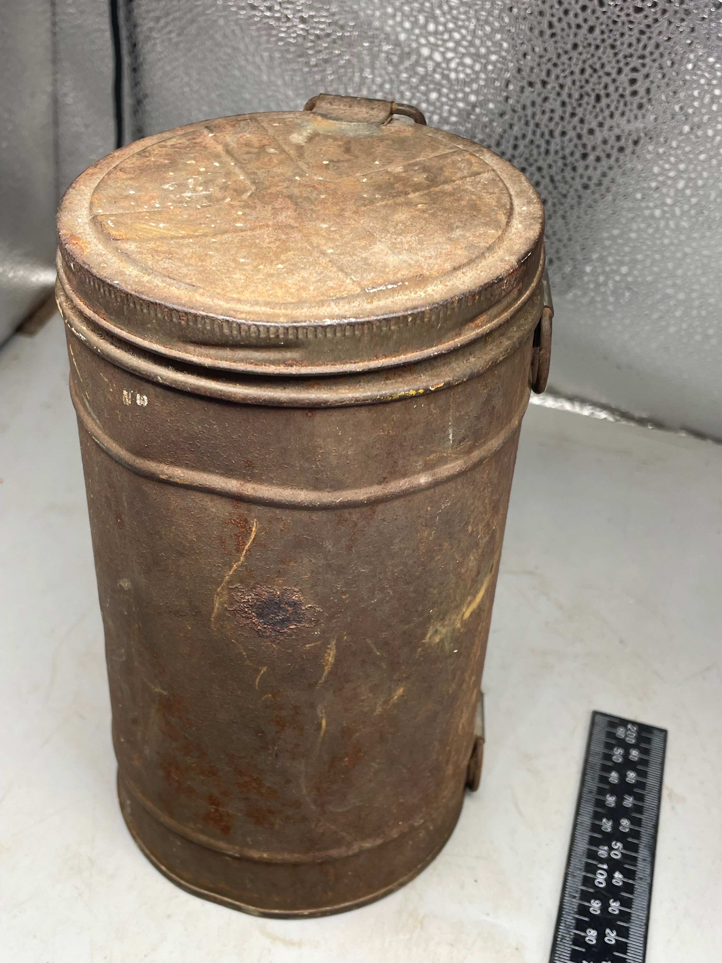 Original WW2 British Private Purchase Home Front Gas Mask Tin (empty) - The Militaria Shop