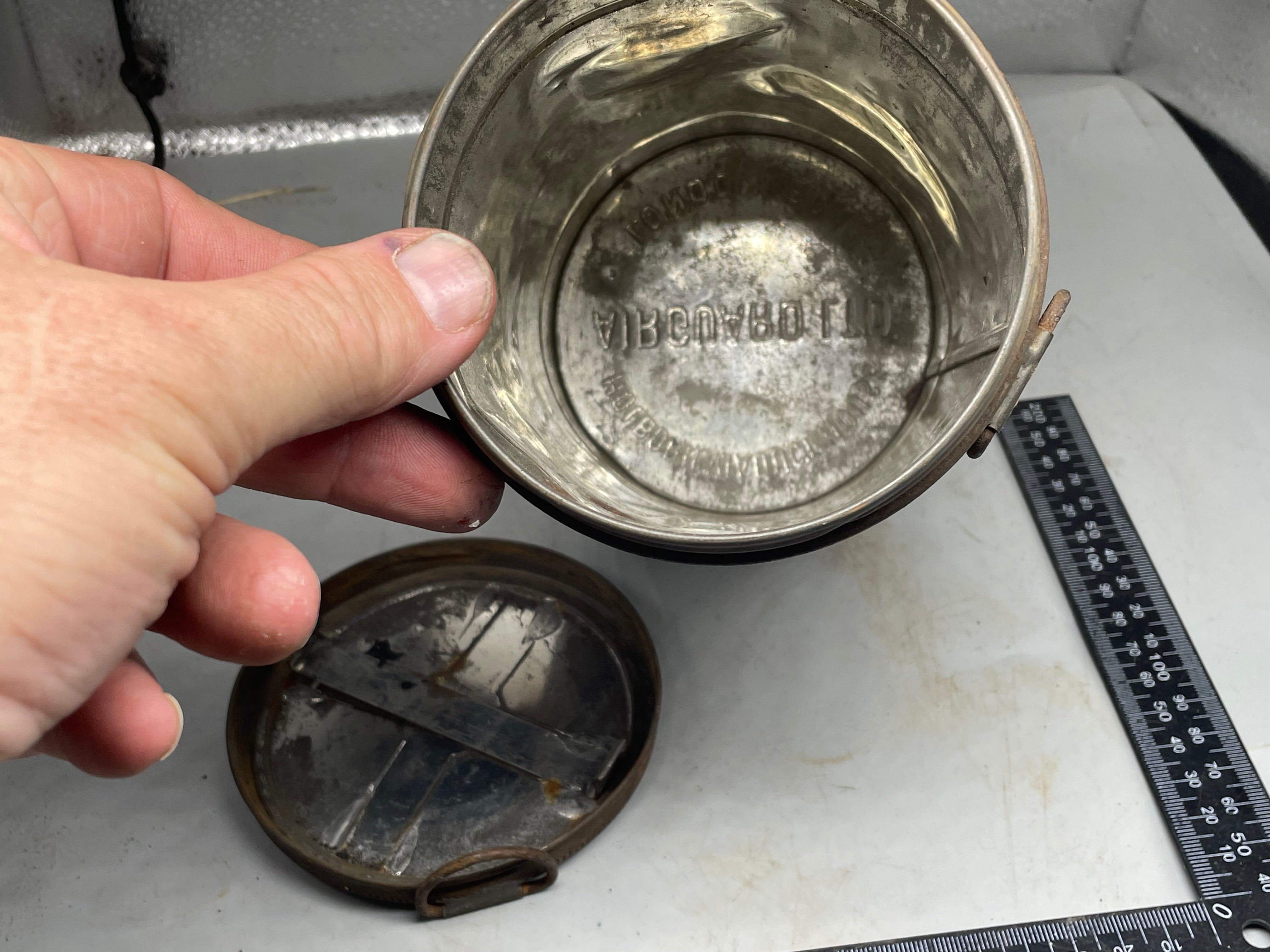 Original WW2 British Private Purchase Home Front Gas Mask Tin (empty) - The Militaria Shop