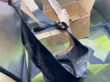 Charger l&#39;image dans la galerie, Original WW2 British Home Front Civilian Gas Mask in Cardboard Box
