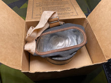 Charger l&#39;image dans la galerie, Original WW2 British Home Front Civilian Gas Mask in Cardboard Box
