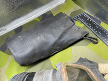 Charger l&#39;image dans la galerie, Original WW2 British Home Front Civilian Gas Mask in Rexine Case
