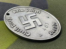 Charger l&#39;image dans la galerie, WW2 German Politzei Warrant Disc for Berlin
