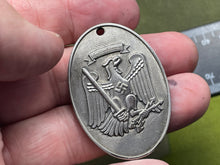 Charger l&#39;image dans la galerie, WW2 German Politzei Warrant Disc for Berlin
