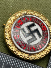 Charger l&#39;image dans la galerie, WW2 German Golden Party Badge
