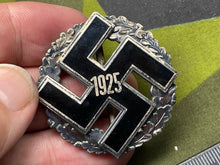 Charger l&#39;image dans la galerie, WW2 German NSDAP 1925 Gau Honour Badge
