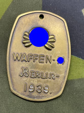 Charger l&#39;image dans la galerie, WW2 German Waffen SS Totenkopf Identity Tag
