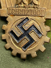 Charger l&#39;image dans la galerie, WW2 German Fritz Todt Prize Badge - 1st Class - Gold Badge
