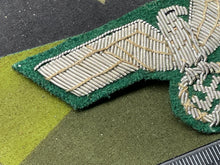 Load image into Gallery viewer, German Army Officer&#39;s Bullion Breast Eagle
