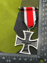 Charger l&#39;image dans la galerie, Reproduction WW2 German Army Iron Cross 2nd Class
