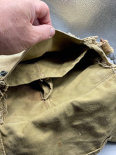 Charger l'image dans la galerie, Original WW2 British Army GSR General Service Respirator Gas Mask Set - The Militaria Shop
