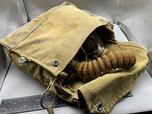 Charger l'image dans la galerie, Original WW2 British Army GSR General Service Respirator Gas Mask Set - The Militaria Shop
