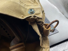Charger l'image dans la galerie, Original WW2 British Army GSR General Service Respirator Gas Mask Set - The Militaria Shop
