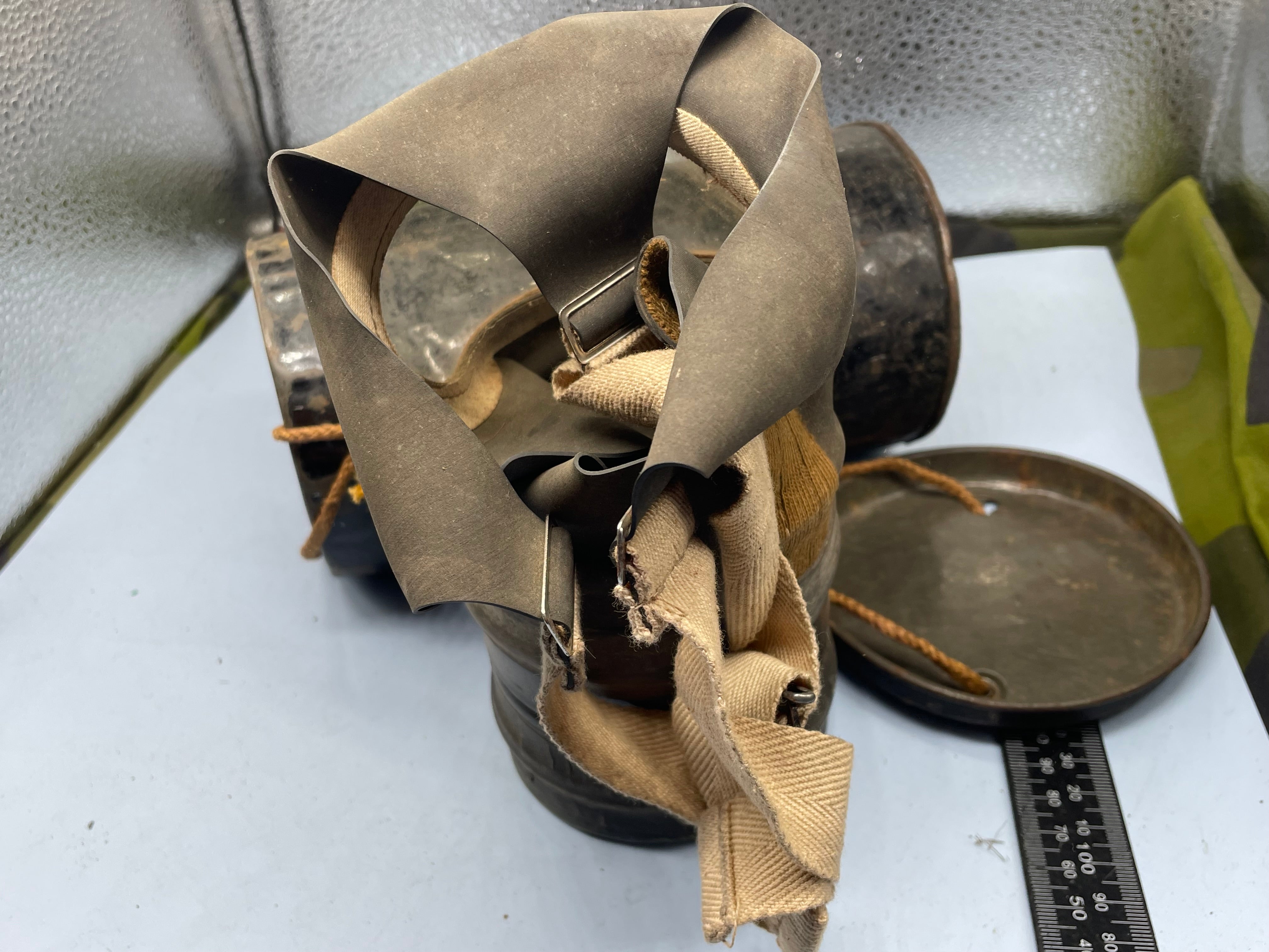 WW2 British Home Front Civilian Gas Mask in Private Purchase Tin - The Militaria Shop