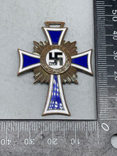 Load image into Gallery viewer, Original WW2 German Mothers Cross in Bronze
