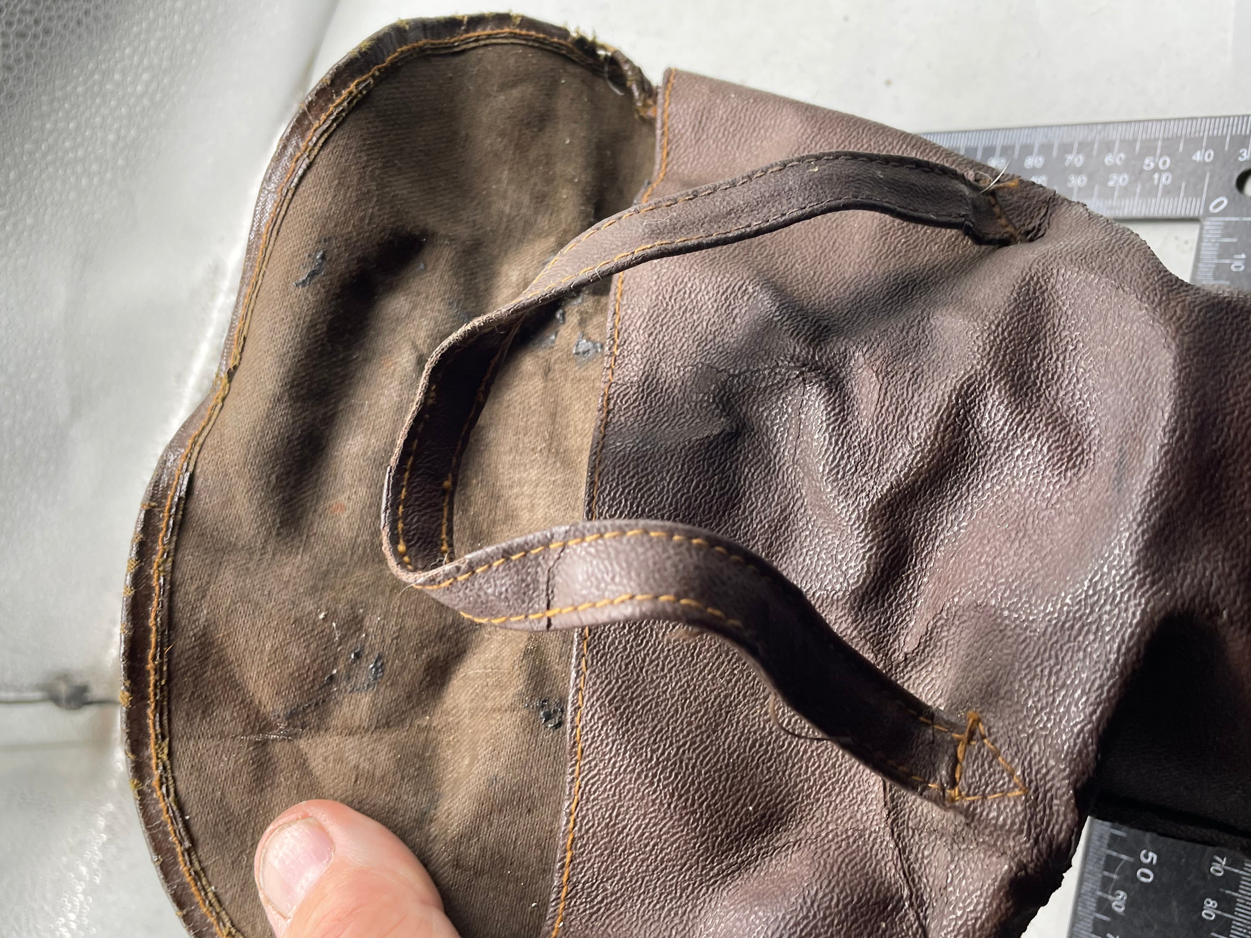 Original WW2 British Home Front Civilian Gas Mask Private Purchase Carrying Bag - The Militaria Shop