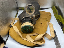 Load image into Gallery viewer, WW2 British Home Front / Civil Defence Wardens Gas Mask in 1941 Dated Bag

