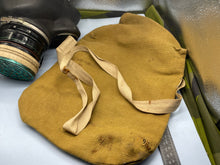 Load image into Gallery viewer, WW2 British Home Front / Civil Defence Wardens Gas Mask in 1941 Dated Bag
