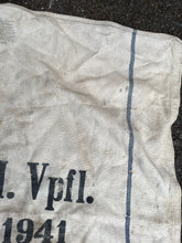 Charger l&#39;image dans la galerie, Original WW2 German Army / Wehrmacht Troops Provisions or Grain Sack 1941 Dated.
