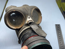 Load image into Gallery viewer, WW2 British Home Front Warden&#39;s Gas Mask

