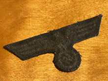 Charger l&#39;image dans la galerie, Reproduction WW2 German Army Panzer Breast Eagle
