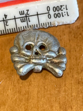 Load image into Gallery viewer, Reproduction WW2 German Army Panzer Collar Skull
