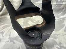 Lade das Bild in den Galerie-Viewer, Original WW2 British Home Front Civil Defence Civilian Gas Mask

