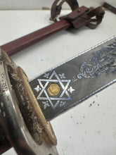 Charger l&#39;image dans la galerie, Original WW2 British Army Royal Artillery Officers Sword - George VI
