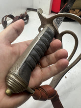 Charger l&#39;image dans la galerie, Original WW2 British Army Royal Artillery Officers Sword - George VI
