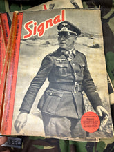 Lade das Bild in den Galerie-Viewer, Complete set of WW2 German Signal Magazines from 1941 in French
