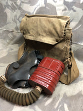 Load image into Gallery viewer, Original WW2 British Army Soldiers GSR Gas Mask Set in Bag
