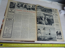 Load image into Gallery viewer, Original WW2 German Signal Magazine
