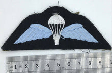 Load image into Gallery viewer, A nice quality current British Army paratroopers uniform jump wing badge--- B15 - The Militaria Shop
