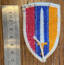 Load image into Gallery viewer, A WW2 / post war US Army Division cloth patch / shoulder badge.
