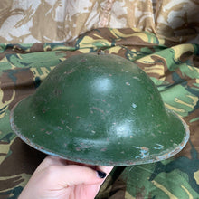 Load image into Gallery viewer, Original WW1 / WW2 British Army Mk1* Army Combat Helmet &amp; Liner
