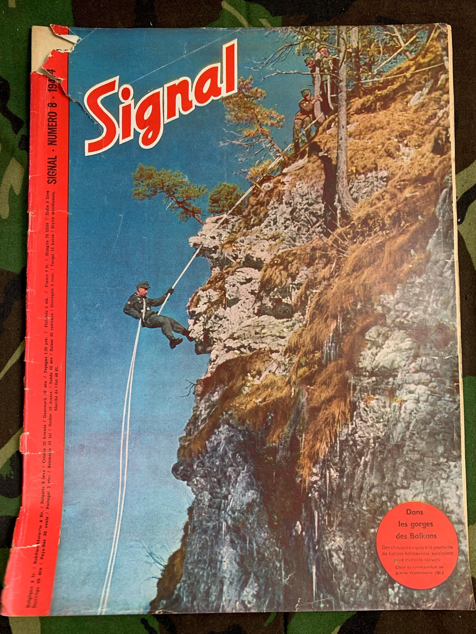 Original WW2 German Signal Magazine - No.8 1944 - The Militaria Shop