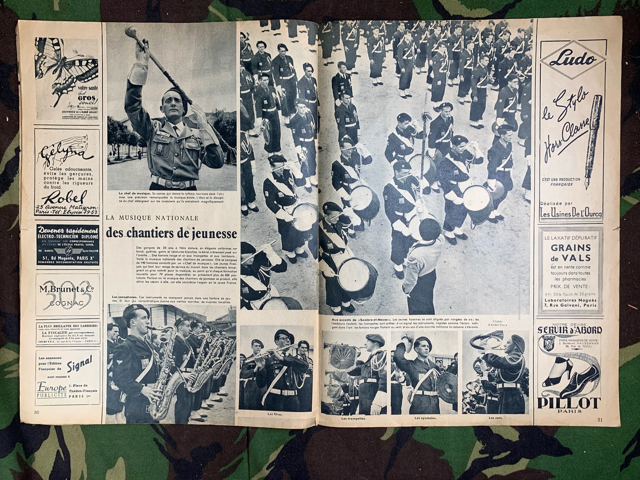 Original WW2 German Signal Magazine - November 1943 - The Militaria Shop
