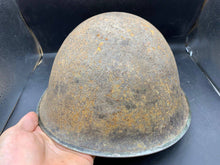 Load image into Gallery viewer, Original WW2 Onwards (1945-1952) British Army Mk4 Turtle Helmet
